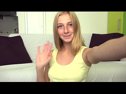 ❤️ Keď sa nudím, lenivo si masturbujem svoju ružovú kundičku ☑ Porno na nás ❌❤